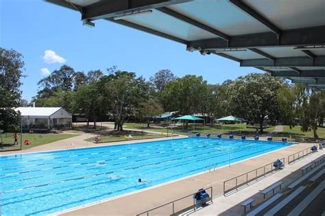 lawnton aquatic centre lawnton qld.